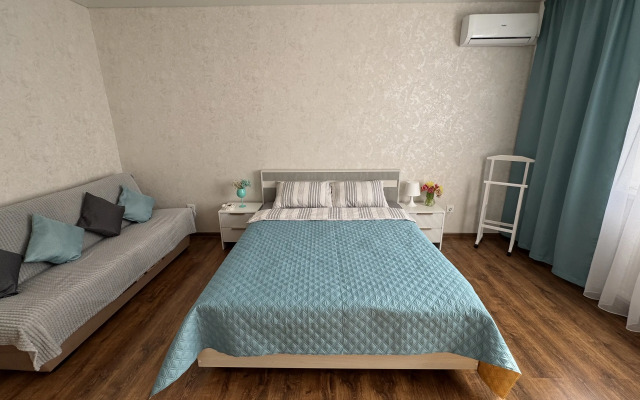 Na Mayskoy Flat