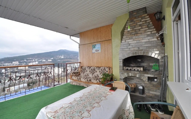 Na Ulitse Timiryazeva 25 Apartments