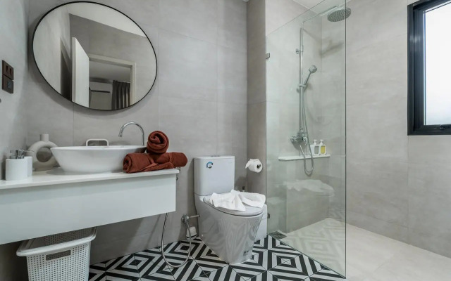 Vsego lish 350 Metrov ot Morya Apartments