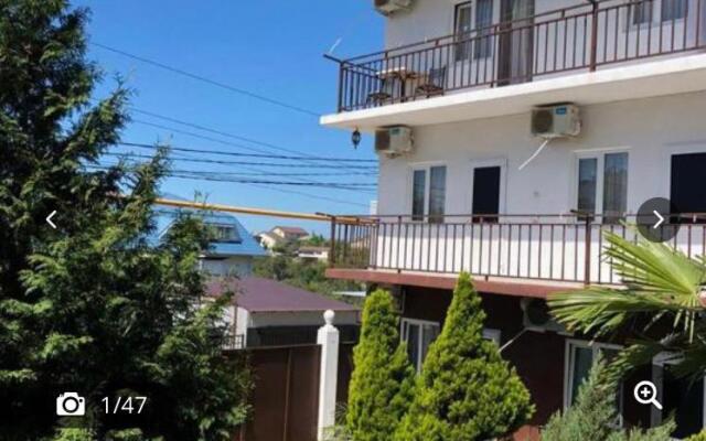 Robinzon guest house