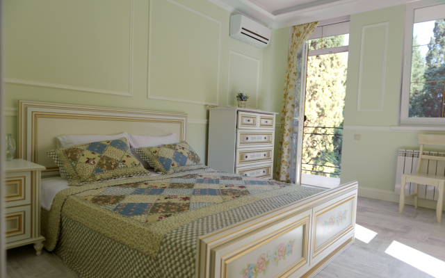 Apartments on Chekhov Street Heart of Yalta