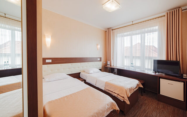 Shato City Hotel