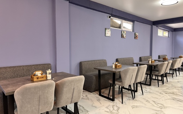 Feniks Hotel
