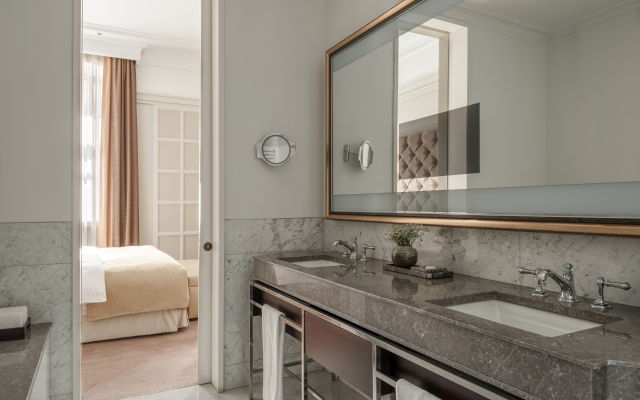 Отель Метрополь