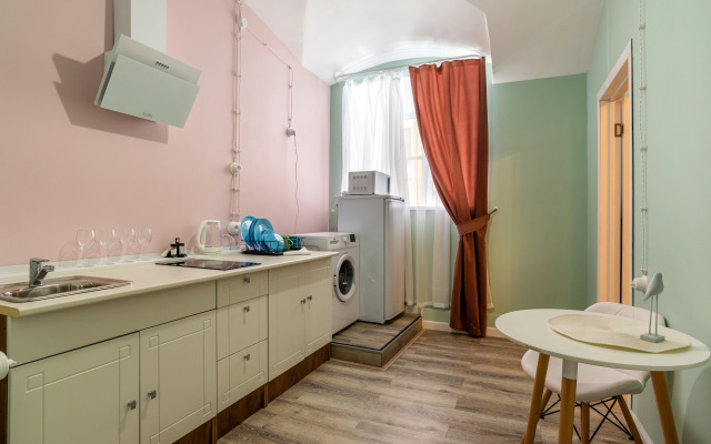 Апартаменты Антре на Гороховой с одной двуспальной кроватью