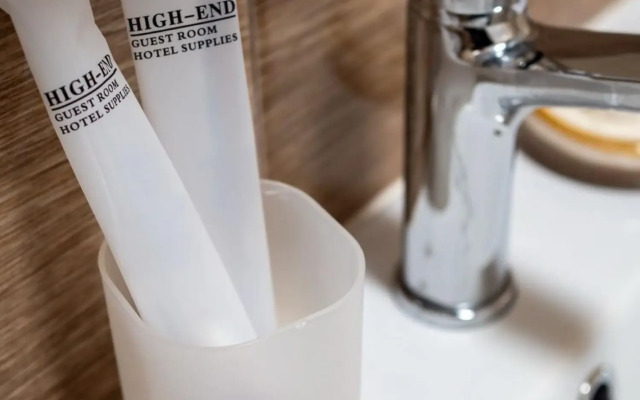 Na Prospekte Seyfullina 574/1/2 Apartment