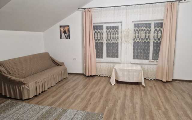 Апартаменты  на Стартовой с видом на море