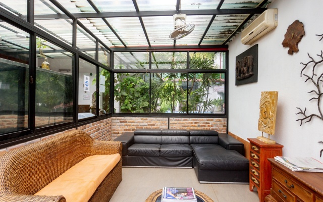 Yoho Taskans Villa