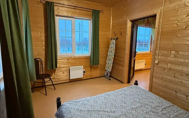Na Beregu Ozera Plescheevo 57b Private house