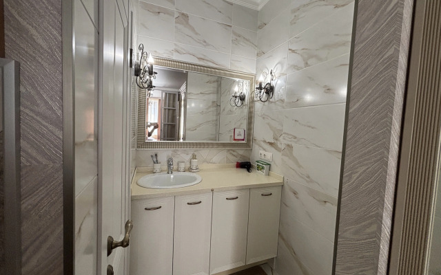 Апартаменты Семейная студия Люкс Монро