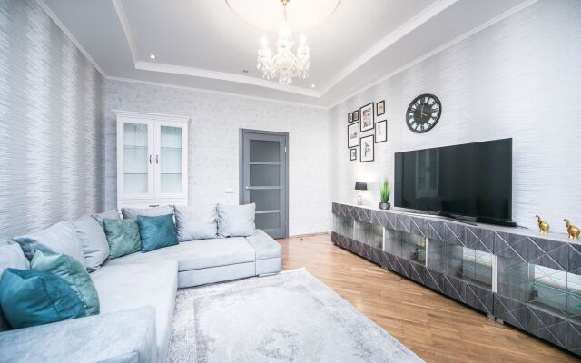3-bedroom on Karl Marx 25 Center Apartments