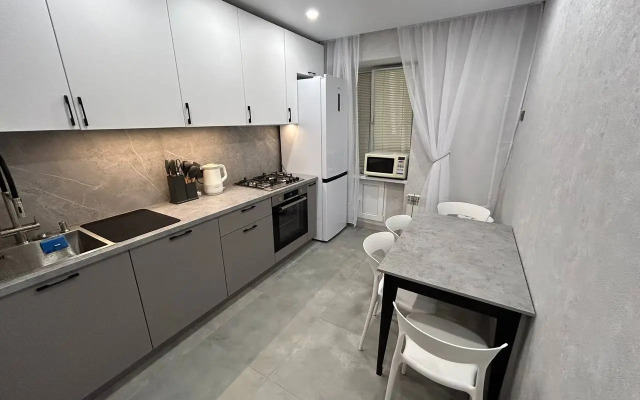 Ryadom S Metro Apartments