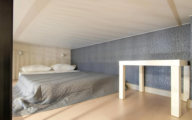 146/Dvyhyrovnevaya Studio v Slile Loft Flat
