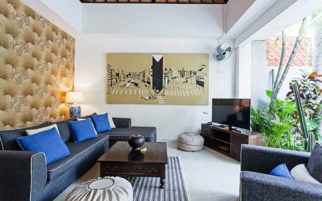 Вилла Casa-Retro Courtyard