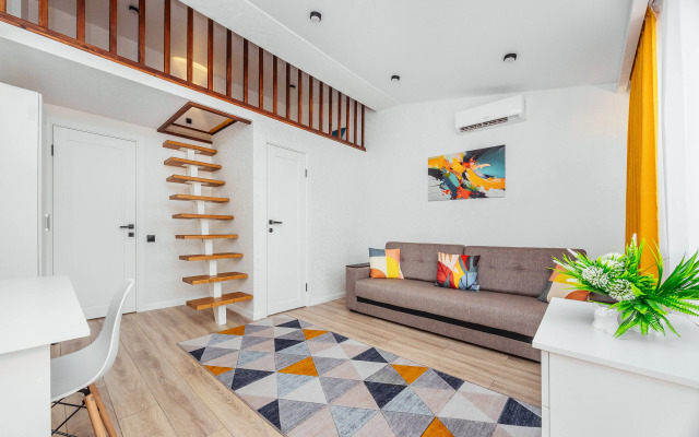 Uyutny Taunkhaus U Morya Flat