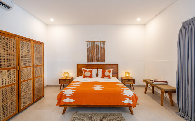 Вилла Spacious 4BR Mila Mou with rooftop