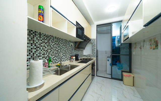 White Beach Holiday Hotel