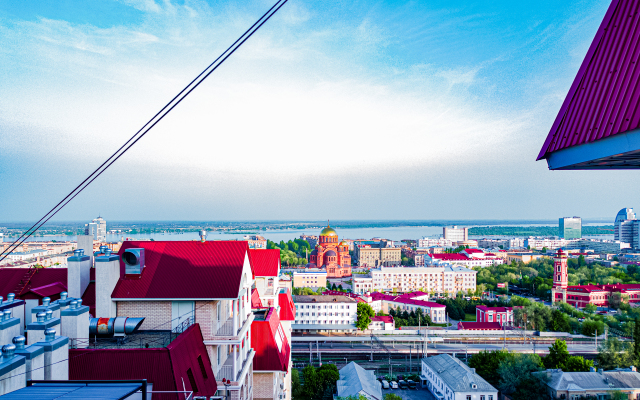 18 etazh, studia 36kv.m, dzhakuzi, balkon, vid na Volgu, novy dom, samy tsentr, vokzal peshkom  Apartaments