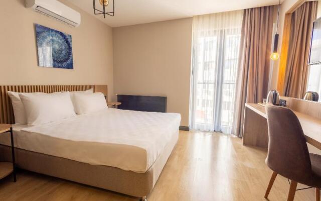 Отель Leliko Suites