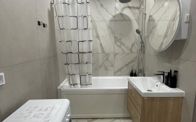 Na Ulitse Novosyolov 96 Flat