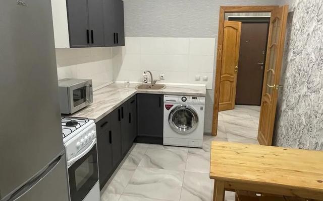 V Paruse na 5 etazhe Flat