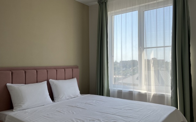 Uyutnaya Trekhkomnatnaya V Spalnom Rayone Flat