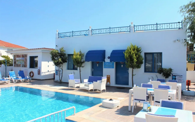Mavi Restaurant & Apartments 1