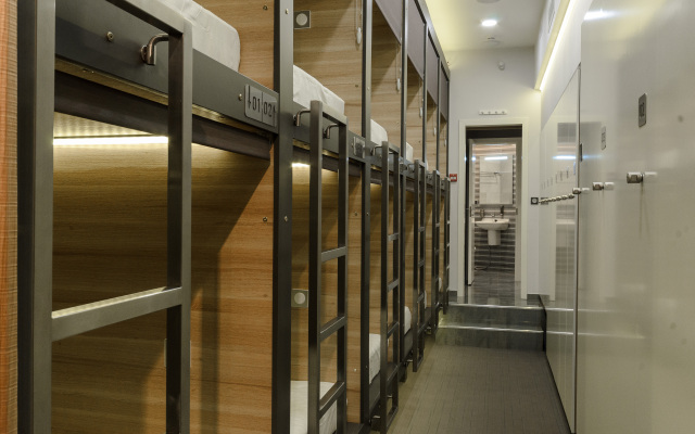 Capsula Hotel