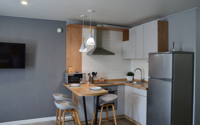 Grey Room S Basseynom RnD Apartments