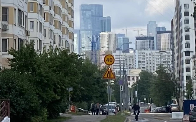 U stantsii Filevskiy Park Flat