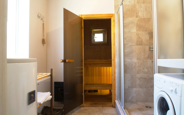 Частный дом Стильный с Баней в Суханово