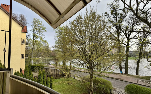 Altes Haus s vidom na Verkhnem ozere Apartments
