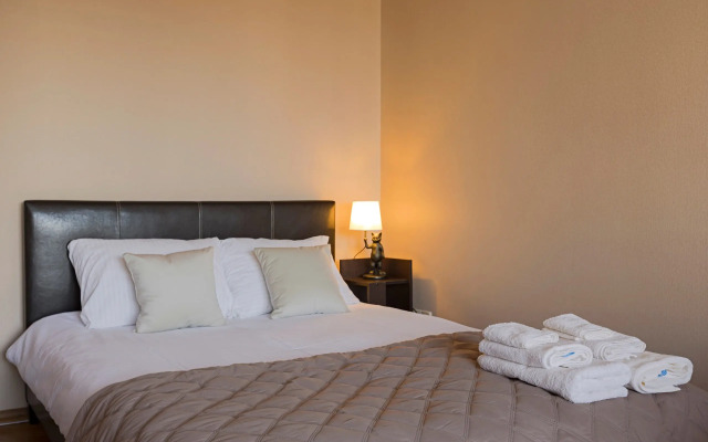 Квартира Уютные апартаменты на Захарова в тихом центре с террасой