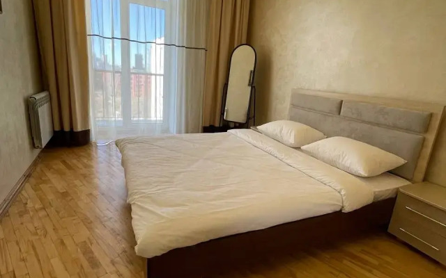 Apartments Bolshaya Shikarnaya Dvushka V Samom Tsentre Minska (gum)