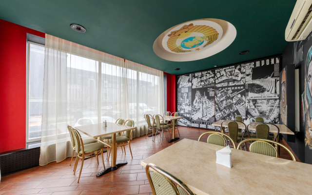 Aliot Hotel