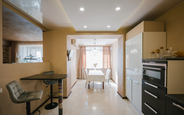 Tishina I Pokoy Flat