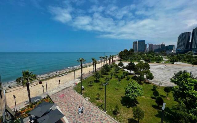 Апартаменты на берегу моря, Batumi View