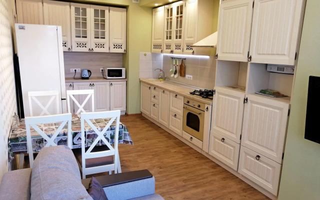 Апартаменты 086 Приморская 1