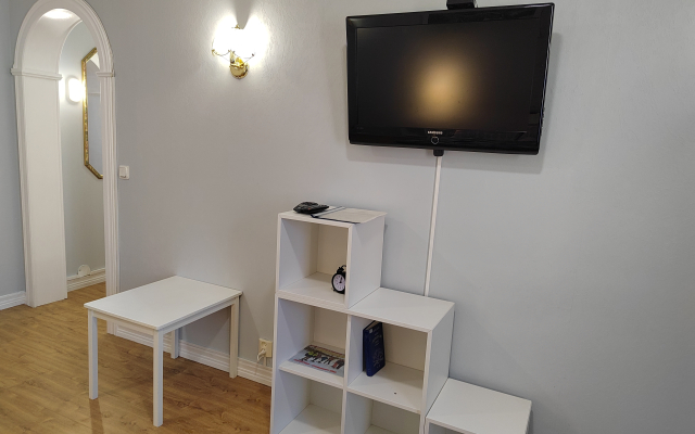 Dvukhkomnatnaya S Saunoy I Balkonom Flat