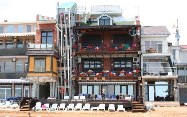 Raduga U Morya Guest House