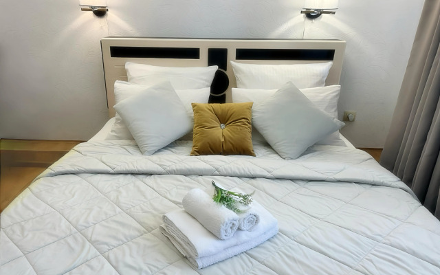 Living Quarters Elizaveta Na Ul.Ostrovskogo 25