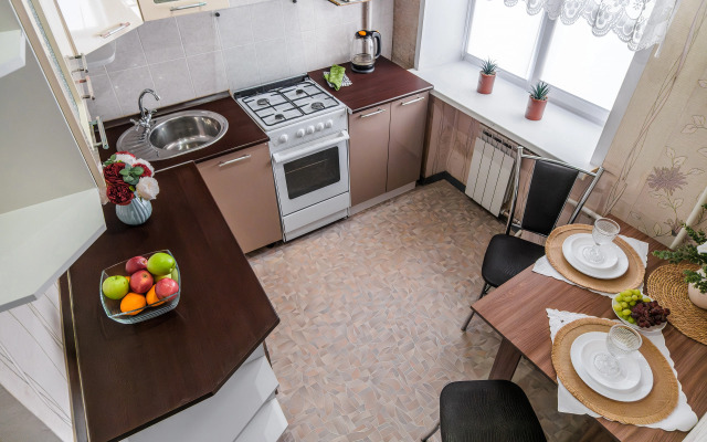 Апартаменты Двухкомнатные по Авиаторов 7