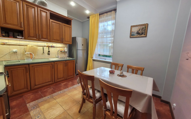 Na Krasnoy Flat