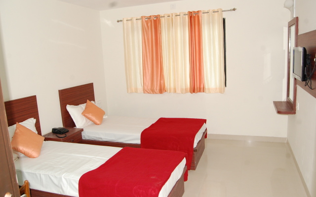 Отель Parth Executive