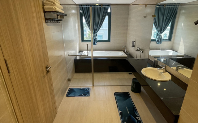 Sun House Living quarters