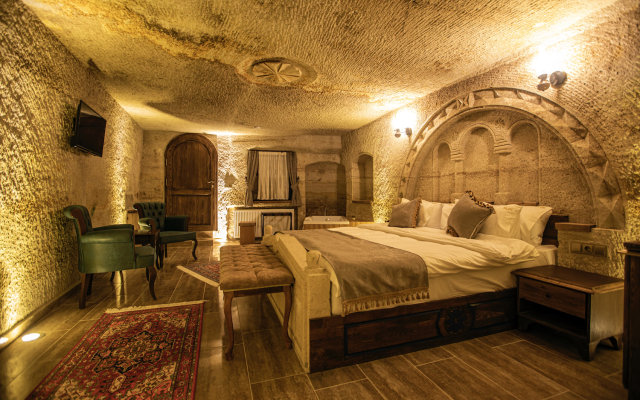 Ada Cave Suites Hotel