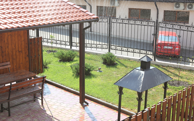 Chernomorskij Hotel