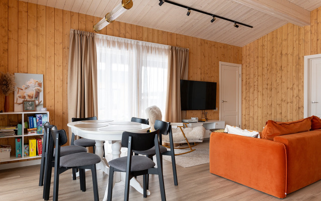 Частный дом Уютный домик вдали от шумного города