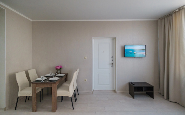 Leto Apartments