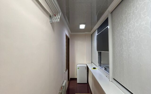 Na Prospekte Tauke Khana 33/3 Apart Hotel